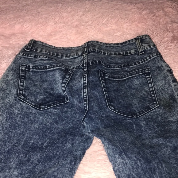 Diamonds & Threads Jeans - Picture 5 of 5